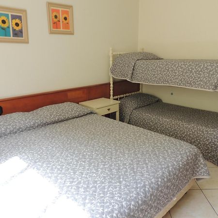 Residencial Kelly Cristina Daire Bombinhas Dış mekan fotoğraf