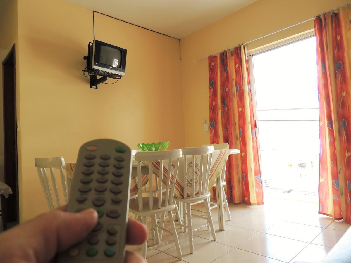 Residencial Kelly Cristina Daire Bombinhas Dış mekan fotoğraf
