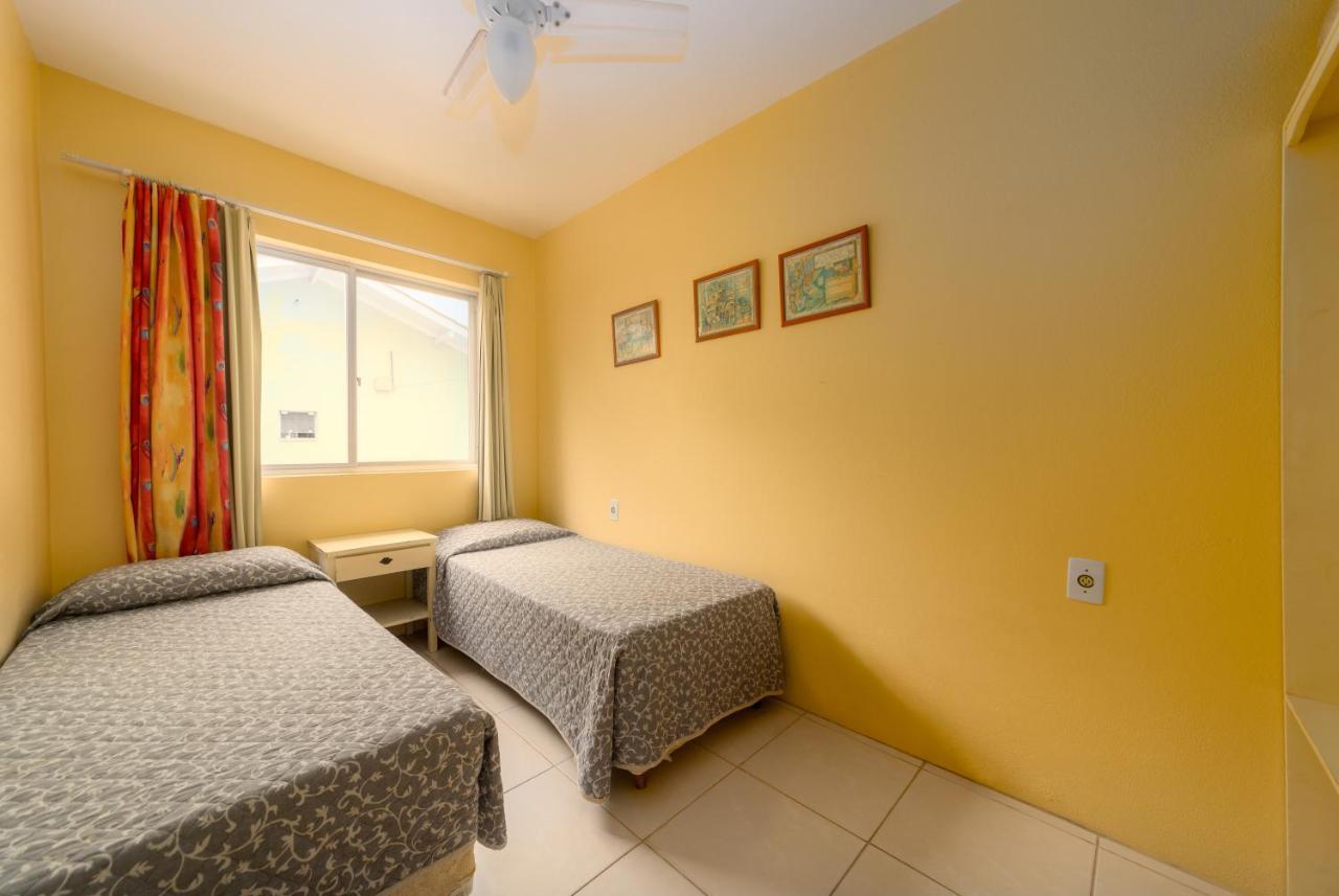 Residencial Kelly Cristina Daire Bombinhas Dış mekan fotoğraf