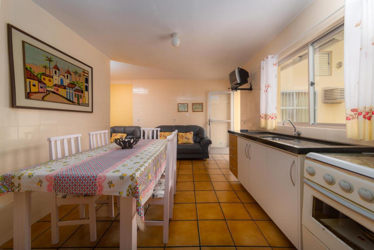 Residencial Kelly Cristina Daire Bombinhas Dış mekan fotoğraf